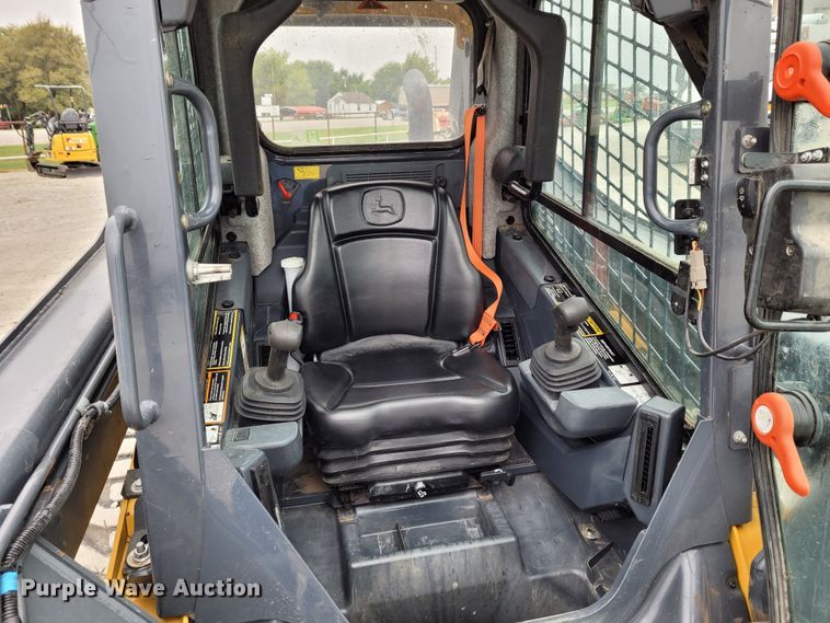 image for item BY9451 2019 John Deere 320G  skid steer loader