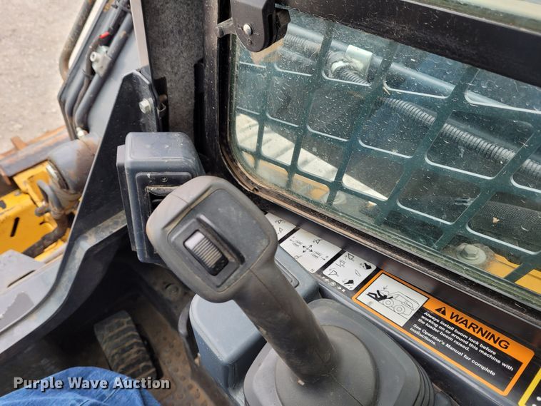 image for item BY9451 2019 John Deere 320G  skid steer loader