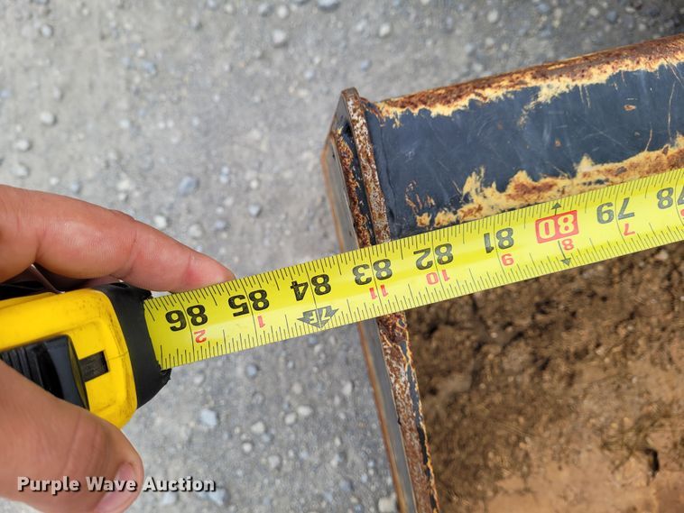 image for item BY9451 2019 John Deere 320G  skid steer loader