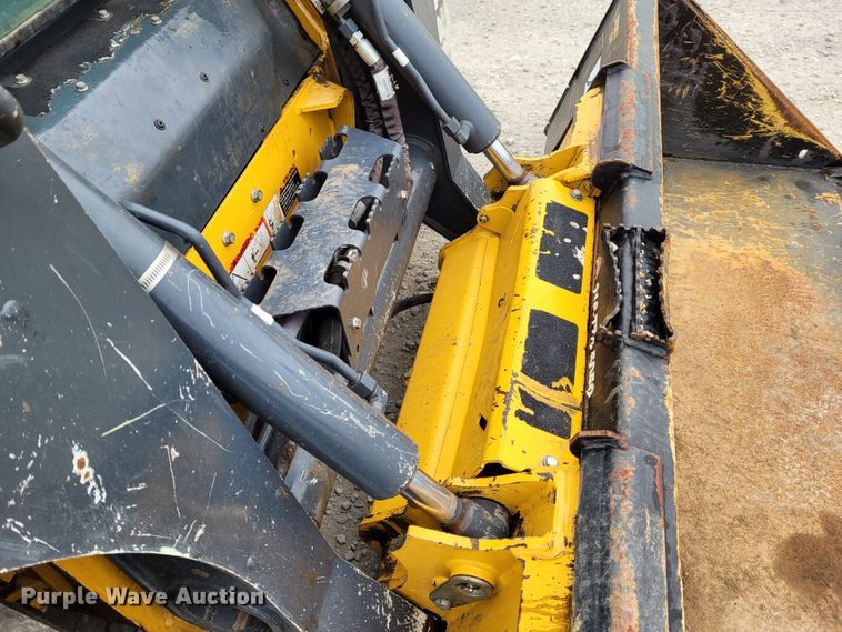 image for item BY9451 2019 John Deere 320G  skid steer loader