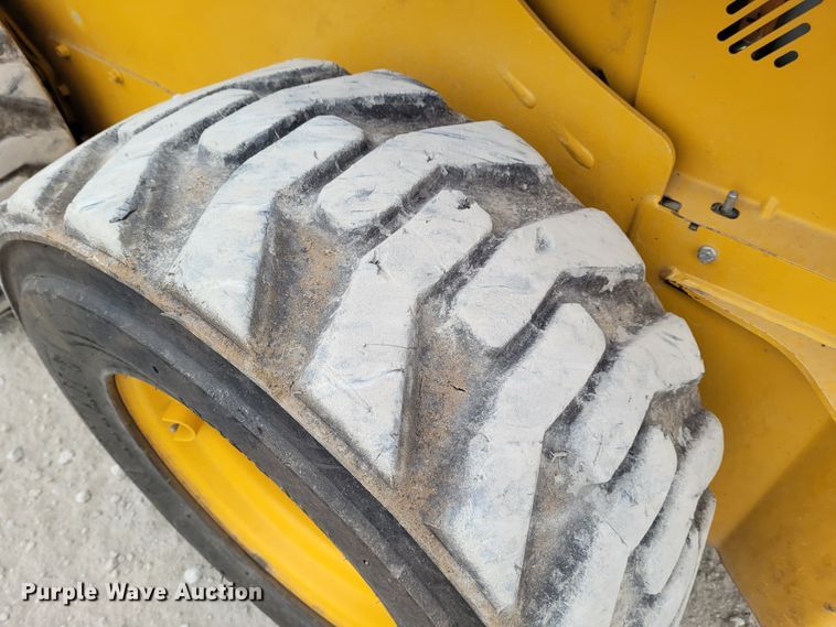 image for item BY9451 2019 John Deere 320G  skid steer loader
