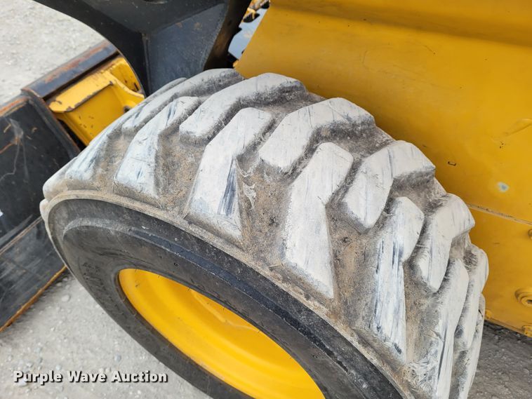 image for item BY9451 2019 John Deere 320G  skid steer loader