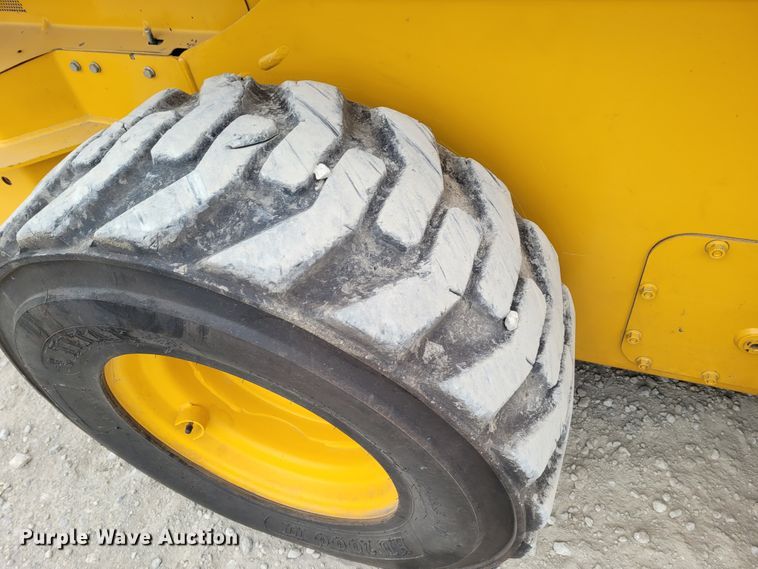 image for item BY9451 2019 John Deere 320G  skid steer loader
