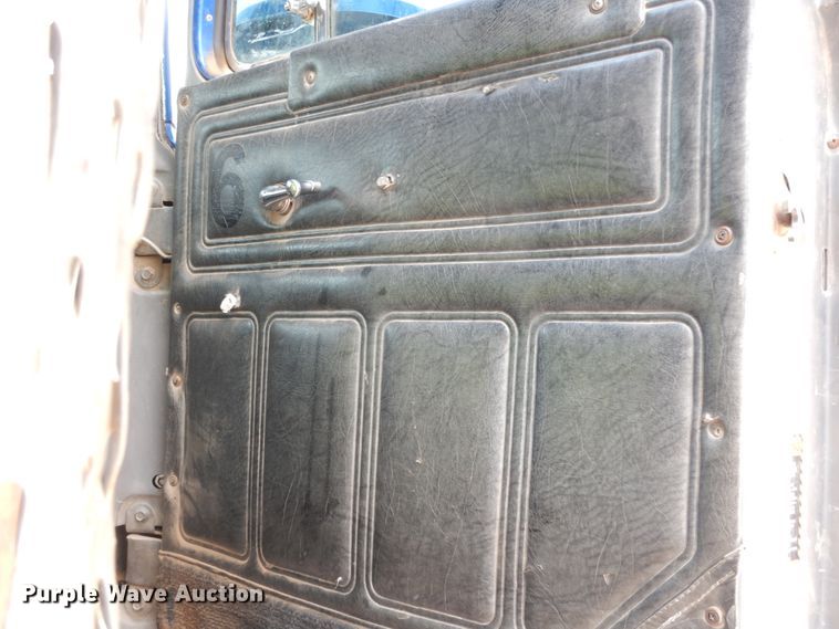 image for item DC2028 1993 Mack RD688S  dump truck