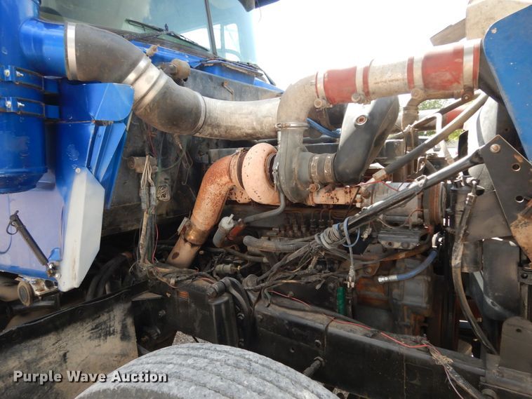 image for item DC2028 1993 Mack RD688S  dump truck