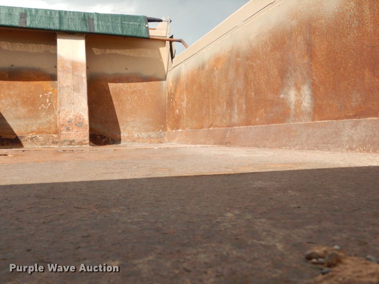 image for item DC2028 1993 Mack RD688S  dump truck