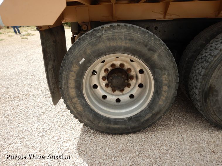 image for item DC2028 1993 Mack RD688S  dump truck