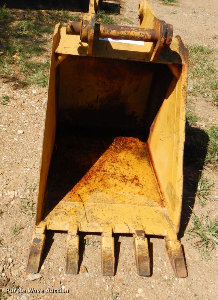 image for item DG1671 (3) excavator buckets
