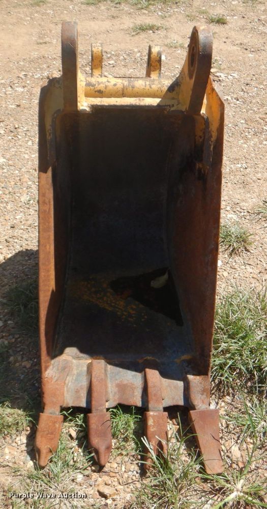 image for item DG1671 (3) excavator buckets