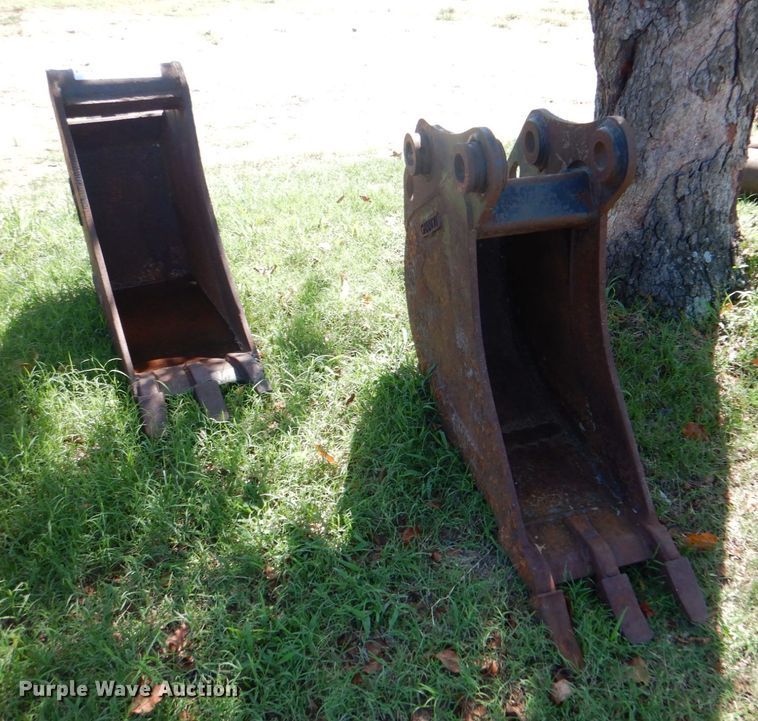 image for item DG1672 (3) excavator buckets