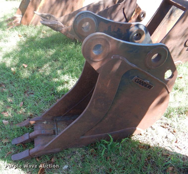 image for item DG1672 (3) excavator buckets