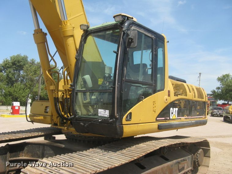 image for item DG5300 2005 Caterpillar 330CL  excavator