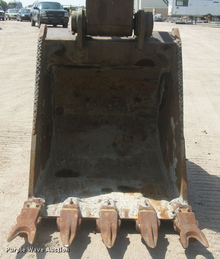 image for item DG5300 2005 Caterpillar 330CL  excavator