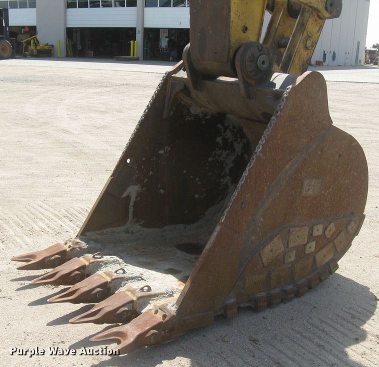 image for item DG5300 2005 Caterpillar 330CL  excavator