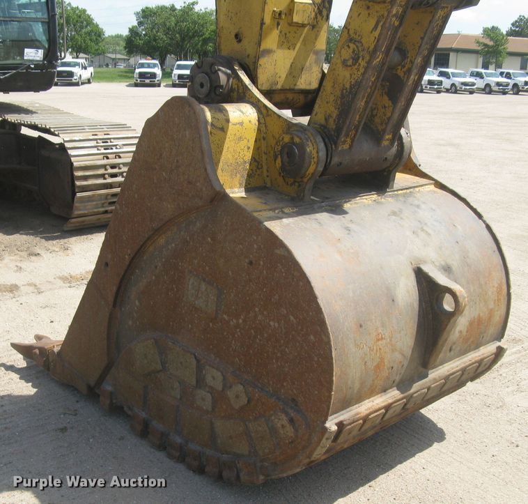 image for item DG5300 2005 Caterpillar 330CL  excavator