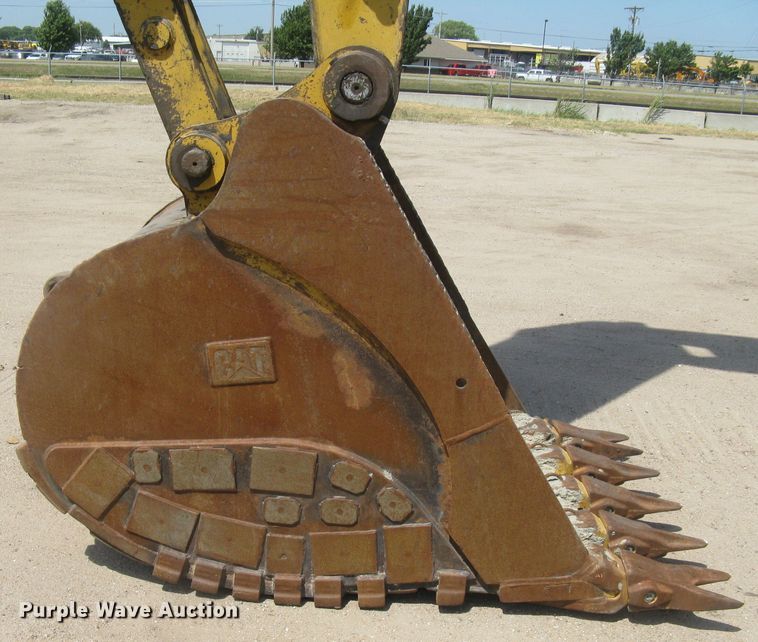 image for item DG5300 2005 Caterpillar 330CL  excavator