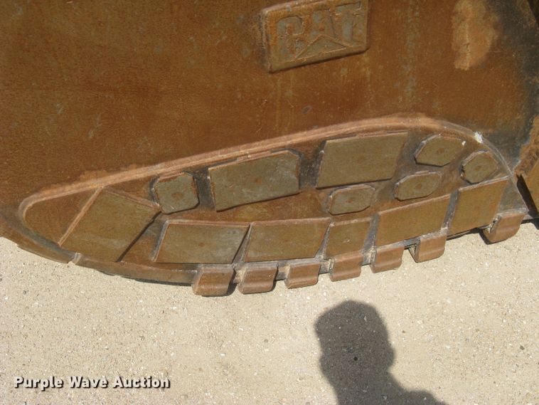 image for item DG5300 2005 Caterpillar 330CL  excavator