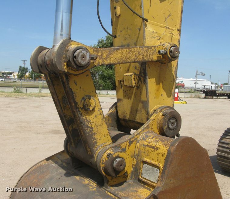image for item DG5300 2005 Caterpillar 330CL  excavator