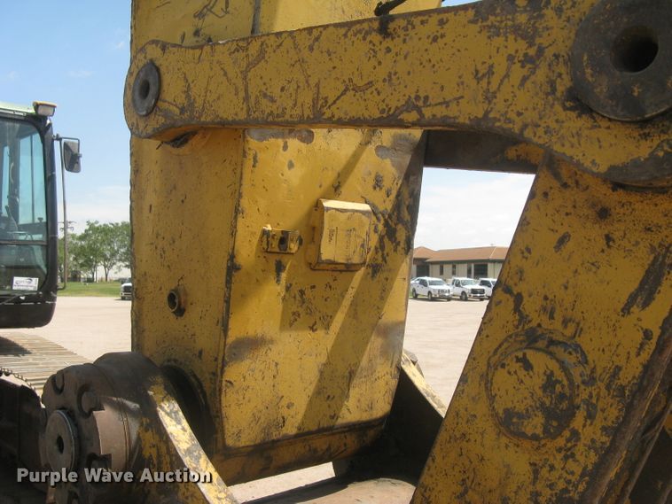 image for item DG5300 2005 Caterpillar 330CL  excavator