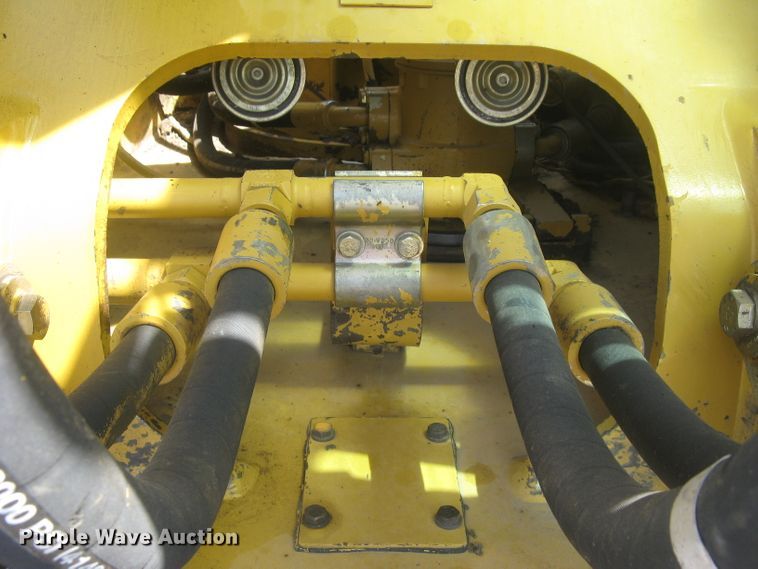 image for item DG5300 2005 Caterpillar 330CL  excavator