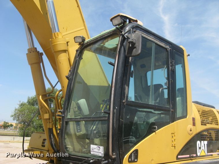 image for item DG5300 2005 Caterpillar 330CL  excavator