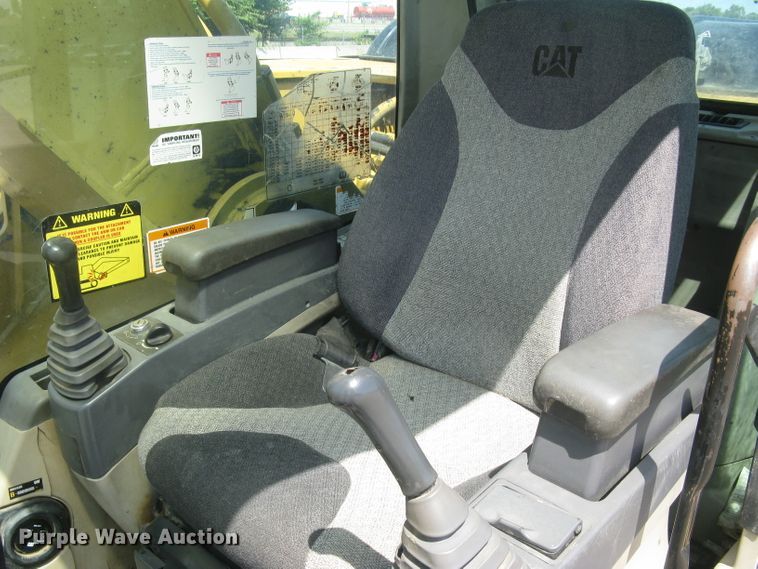 image for item DG5300 2005 Caterpillar 330CL  excavator