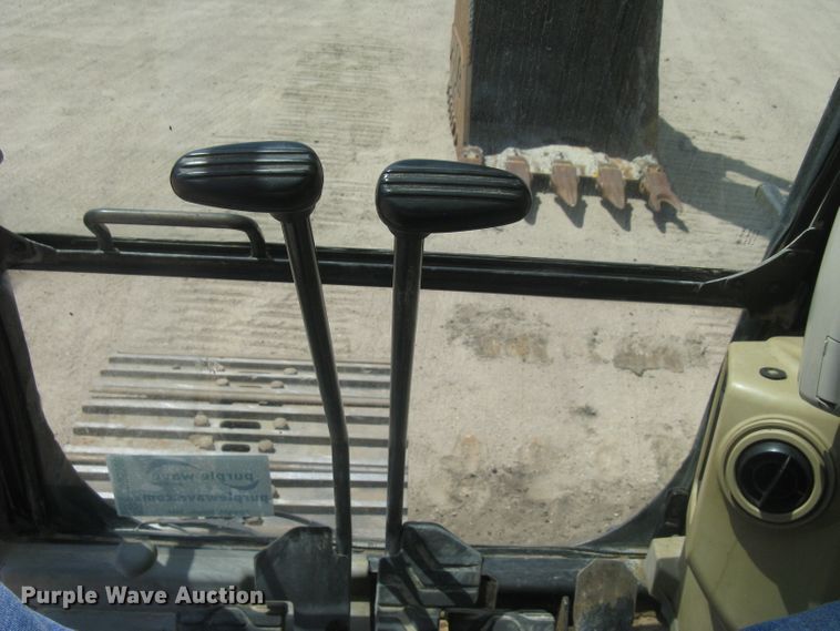 image for item DG5300 2005 Caterpillar 330CL  excavator