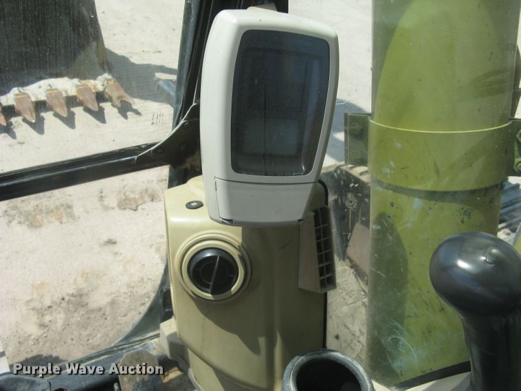 image for item DG5300 2005 Caterpillar 330CL  excavator