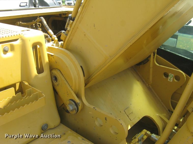 image for item DG5300 2005 Caterpillar 330CL  excavator