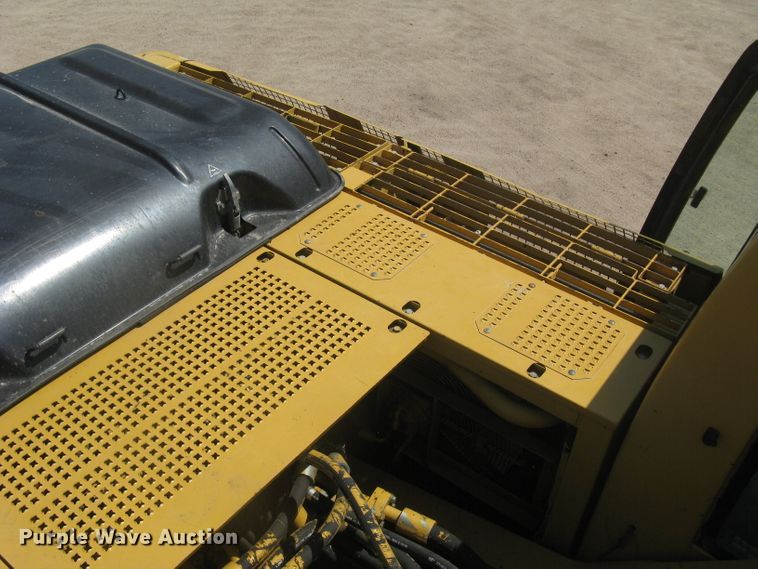 image for item DG5300 2005 Caterpillar 330CL  excavator