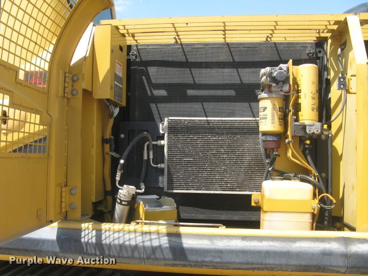 image for item DG5300 2005 Caterpillar 330CL  excavator