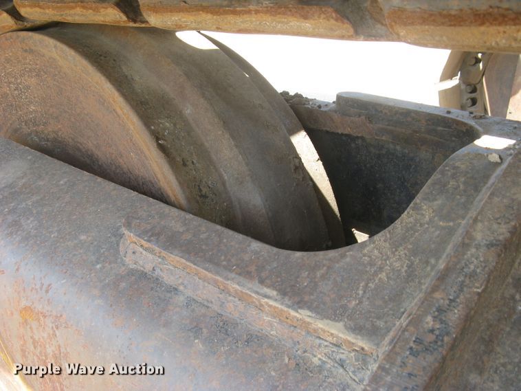 image for item DG5300 2005 Caterpillar 330CL  excavator