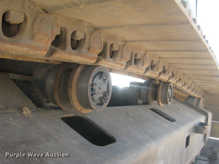 image for item DG5300 2005 Caterpillar 330CL  excavator