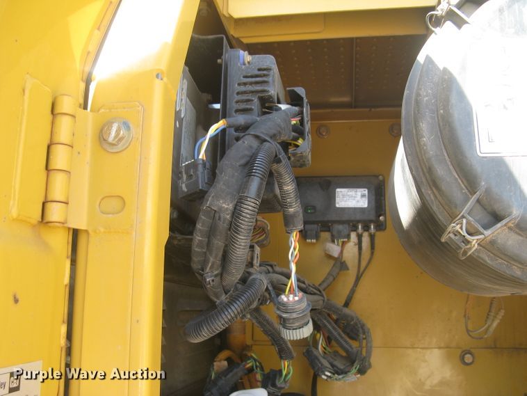 image for item DG5301 2009 Caterpillar 320DL  excavator