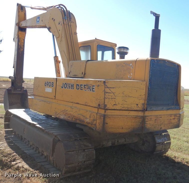 image for item DI5694 John Deere 690B  excavator