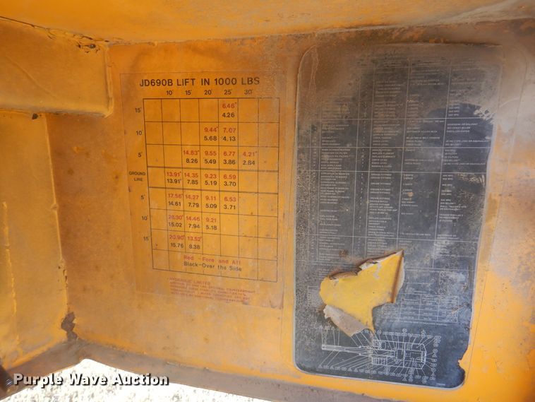 image for item DI5694 John Deere 690B  excavator