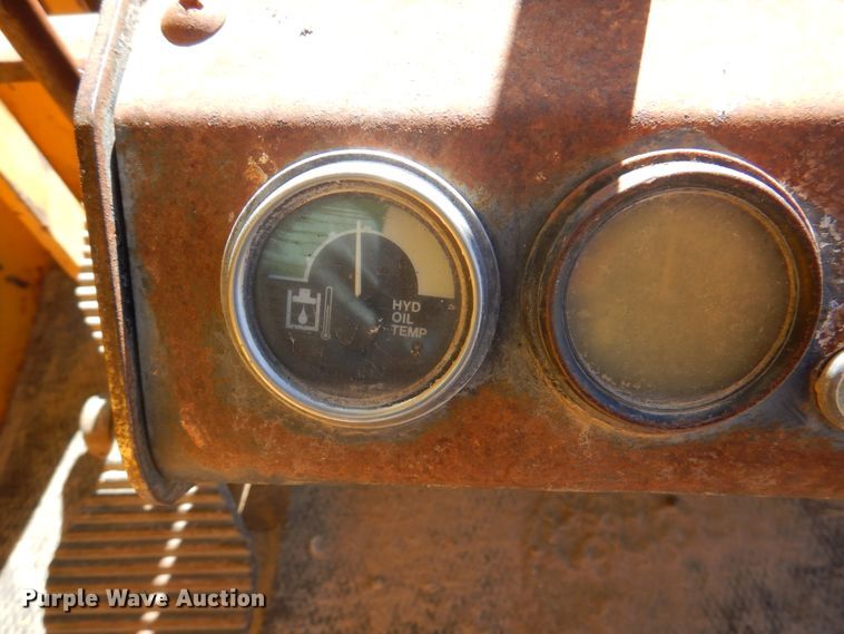 image for item DI5694 John Deere 690B  excavator