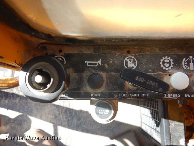 image for item DI5694 John Deere 690B  excavator