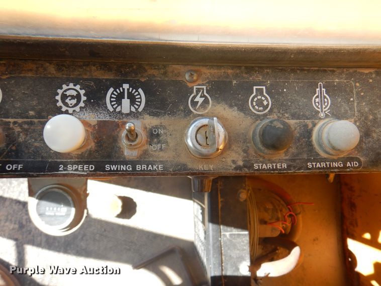 image for item DI5694 John Deere 690B  excavator