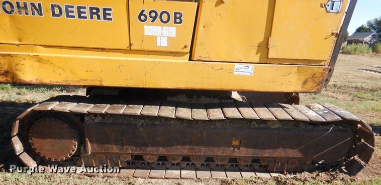 image for item DI5694 John Deere 690B  excavator