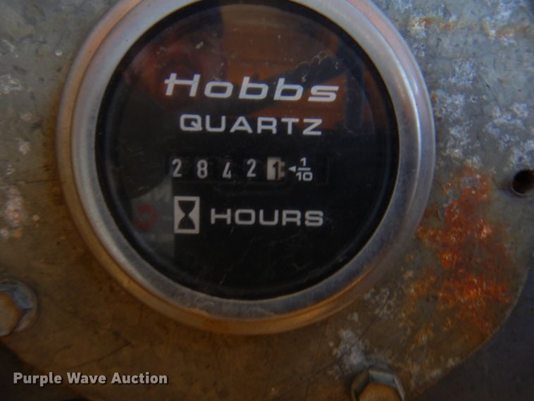 image for item DI5696 1975 International 412  elevating scraper