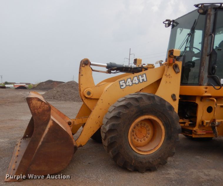 image for item DJ2228 2002 John Deere 544H  wheel loader