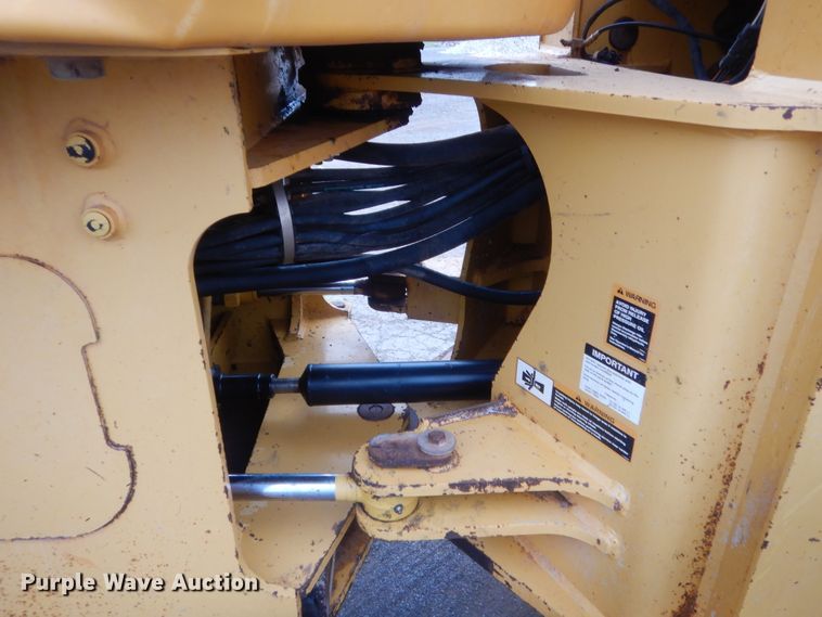 image for item DJ2228 2002 John Deere 544H  wheel loader