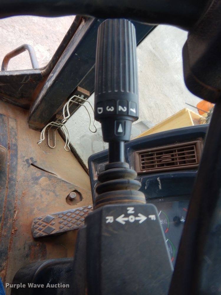 image for item DJ2228 2002 John Deere 544H  wheel loader