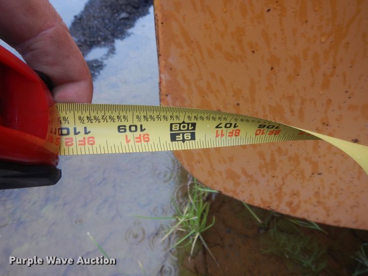 image for item DJ2235 2000 John Deere 762  water wagon