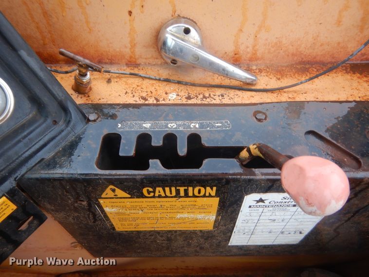 image for item DJ2235 2000 John Deere 762  water wagon