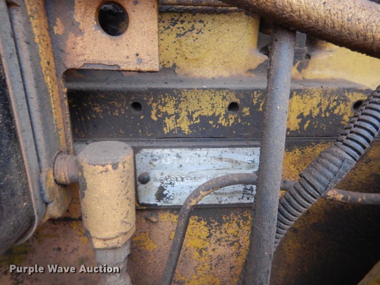 image for item DJ2235 2000 John Deere 762  water wagon