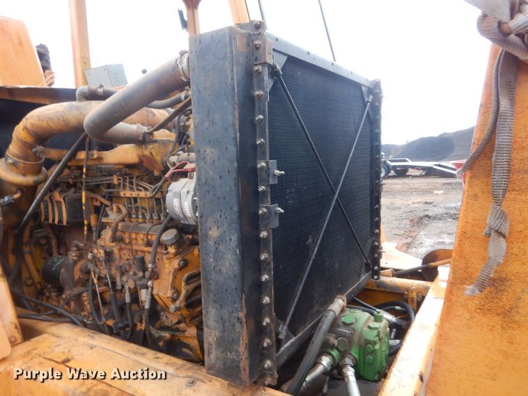 image for item DJ2235 2000 John Deere 762  water wagon