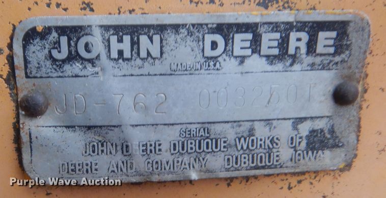 image for item DJ2235 2000 John Deere 762  water wagon