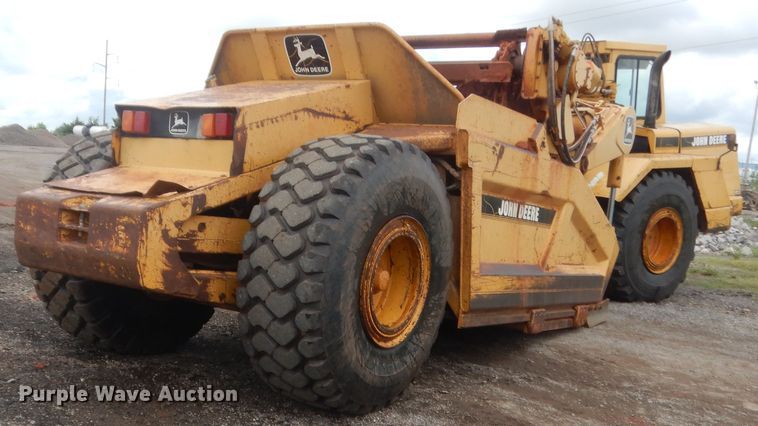 image for item DJ2237 1997 John Deere 762B  elevating scraper